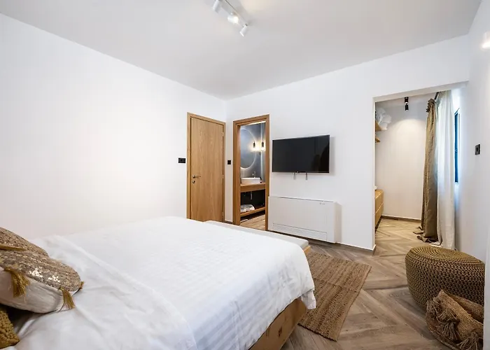 فيلة Rastoni By Aegean